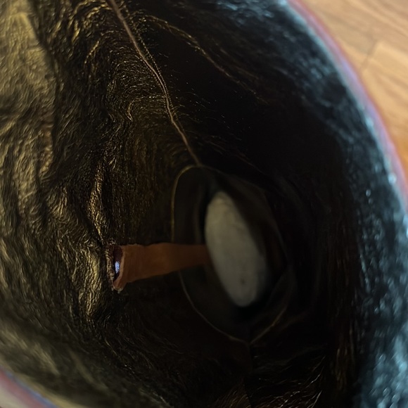 Cynthia Vincent cognac brown boots with gold hardware - Picture 4 of 10